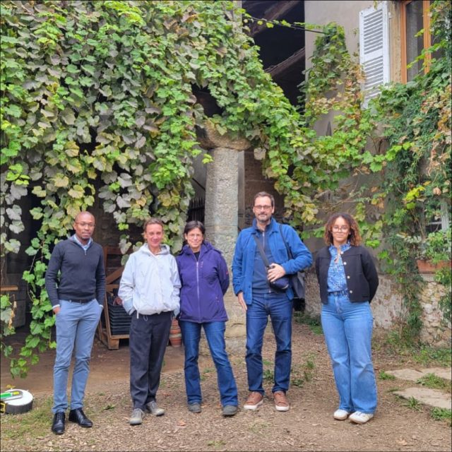 Visite de la Métropole de Lyon à la ferme Terre de Milpa pour le financement du Fonds Social Européen !🇪🇺
 
La semaine dernière, nous avons eu le plaisir d’accueillir les gestionnaires du @grandlyon pour le Fonds Social Européen (FSE) venus réaliser une visite de contrôle sur la ferme.
Cette rencontre avait pour objectif de vérifier la conformité de nos actions et de nos projets avec le cahier des charges du FSE — une étape essentielle pour la validation des financements qui nous soutiennent dans notre démarche.
 
Nous sommes heureuses de pouvoir compter sur ces dispositifs européens, qui nous permettent de développer des projets durables, solidaires et ancrés sur notre territoire. 💚
 
Un grand merci aux équipes du FSE pour leur accompagnement et leur écoute !
 
#TerreDeMilpa #FondsSocialEuropéen #EuropeSengage #AgricultureDurable #InnovationSociale #TerritoiresRuraux
